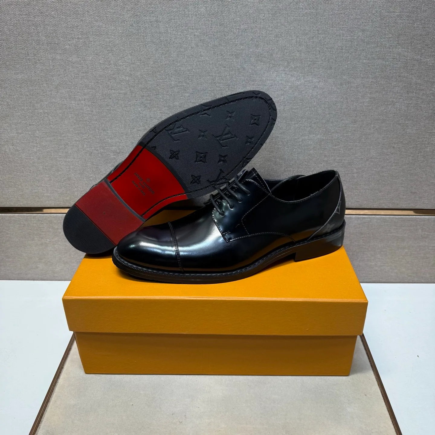 Men's men's shoes 💰pp500 [LV～] Men's casual formal leather shoes 2025z cabinet sales simultaneously 🔶Size: 38-44 #️⃣ 🔷2 colors🔜The upper is made of cowhide stitching ➕Cowhide lining, comfortable and breathable, sole: original comfortable and wear-resistant outsole, ⚠️real thing📱photographed🎬real thing is better📢📢📢